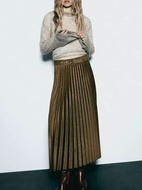 ZARA Pleated Maxi Skirt Size L